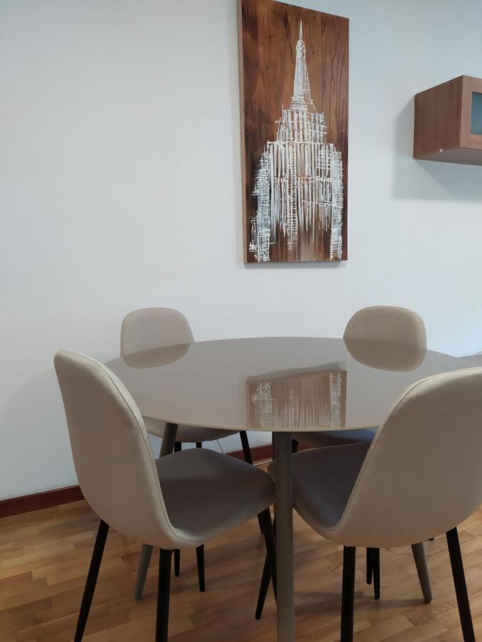 Apartamento Poniente Con Dos Banos Muy Centrico 6 Personas Logrono Exterior photo